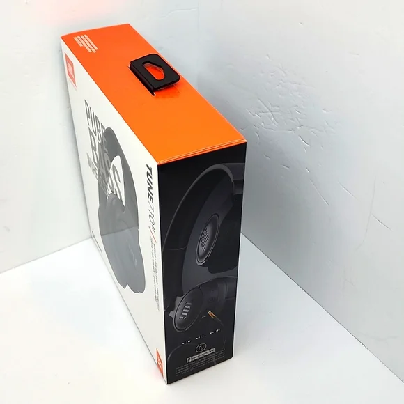 JBL PURE BASS WIRELESS HEADPHONES,   TUNE 710BT, BLACK - Picture 2 of 8